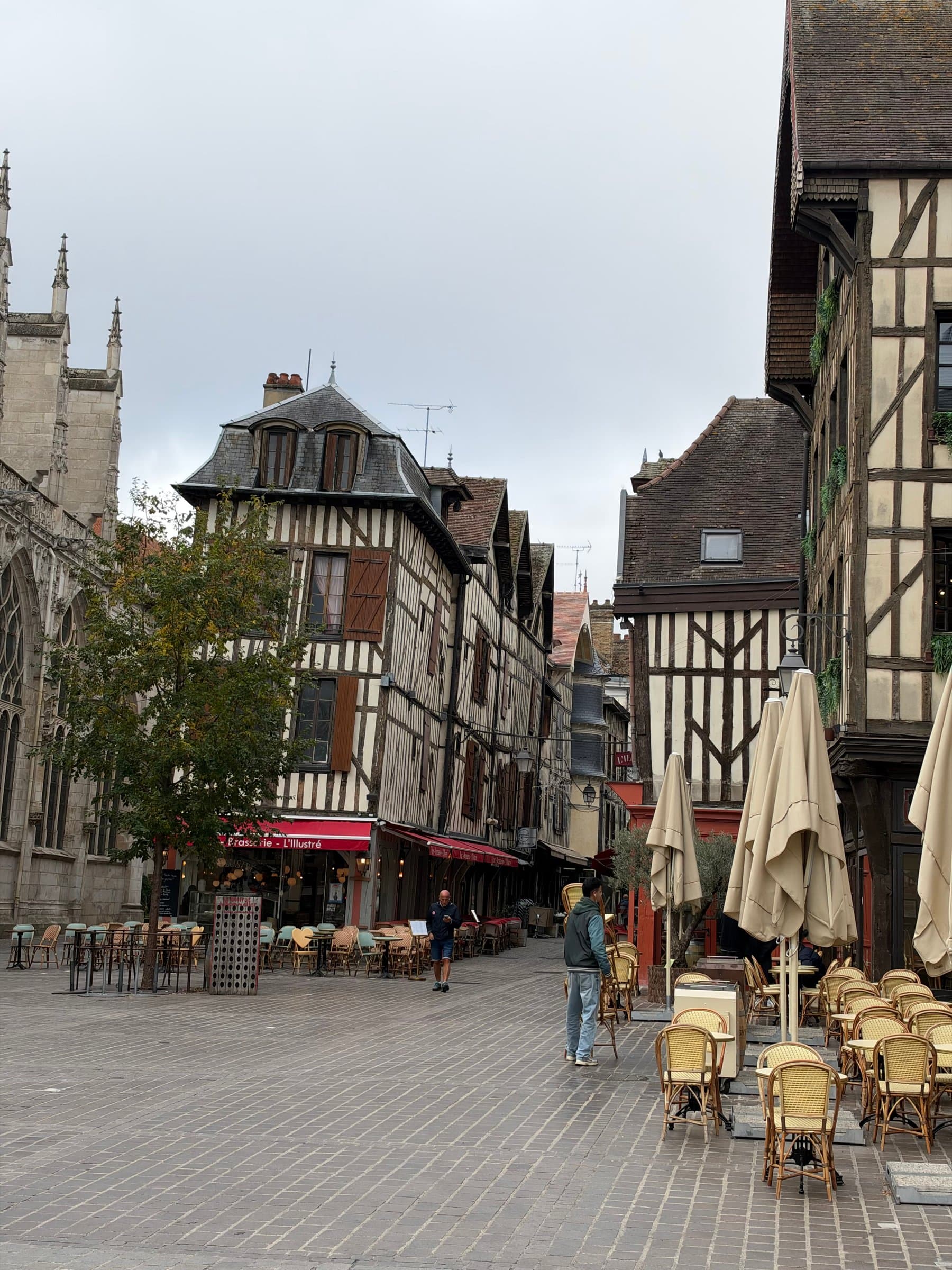 Troyes-Barberey Airport